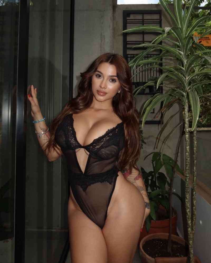 Emily - outcall available