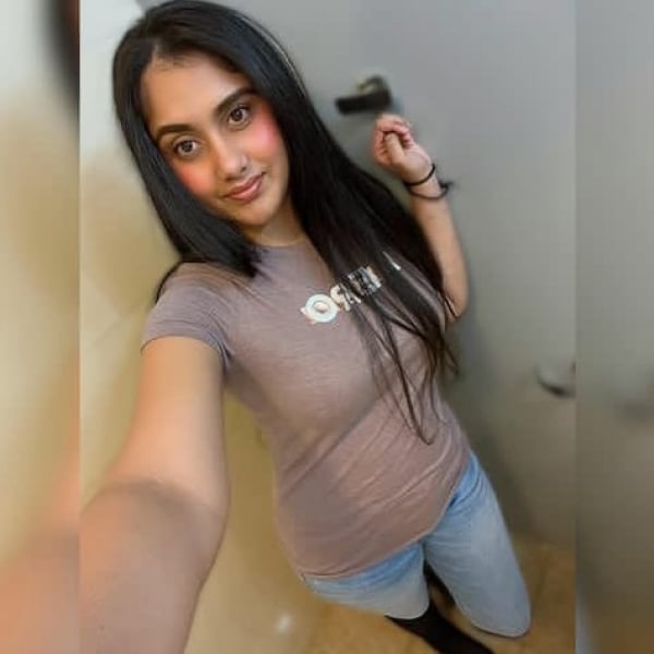 Jazlyn - party girl