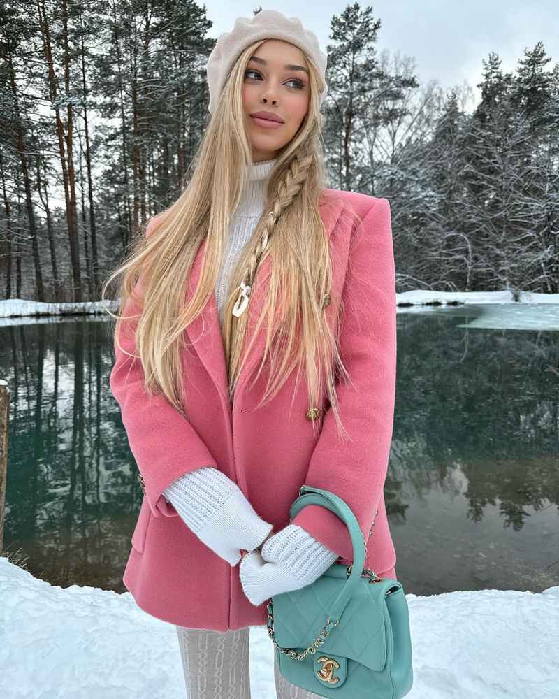 Mary - outcall available
