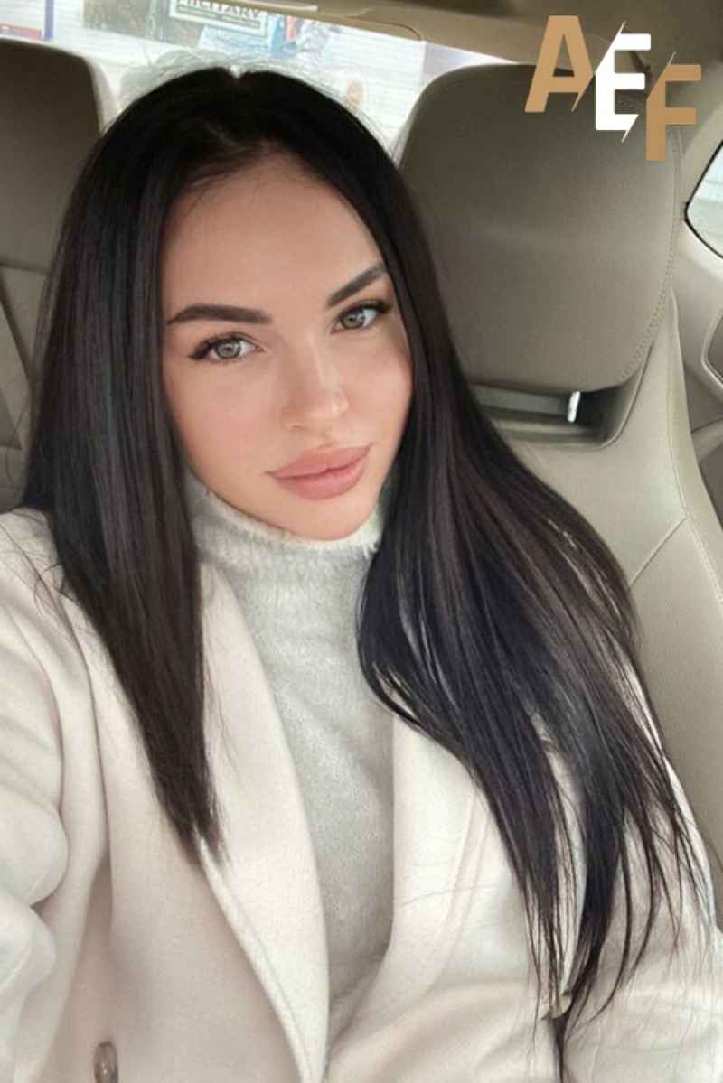 Rachel - open minded