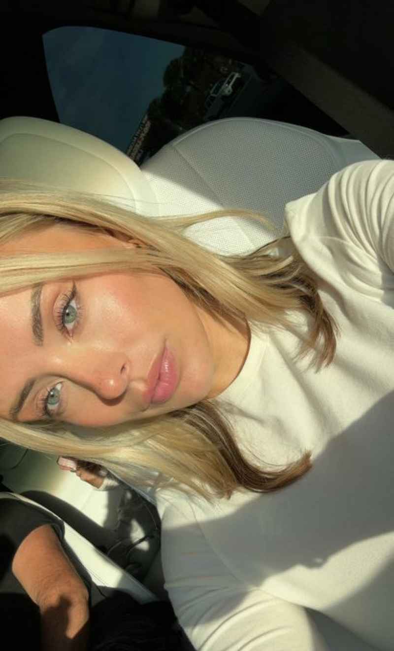 Sinead - new in town