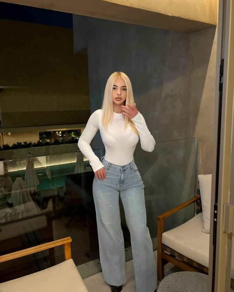 Amelia - open minded