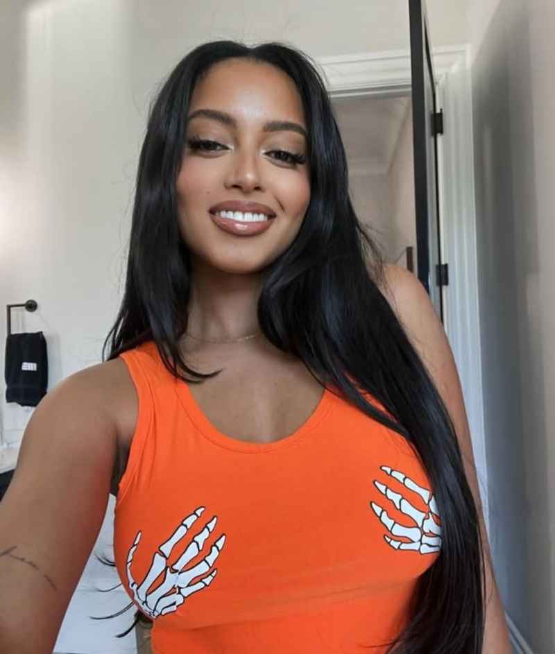 Ella - curvy
