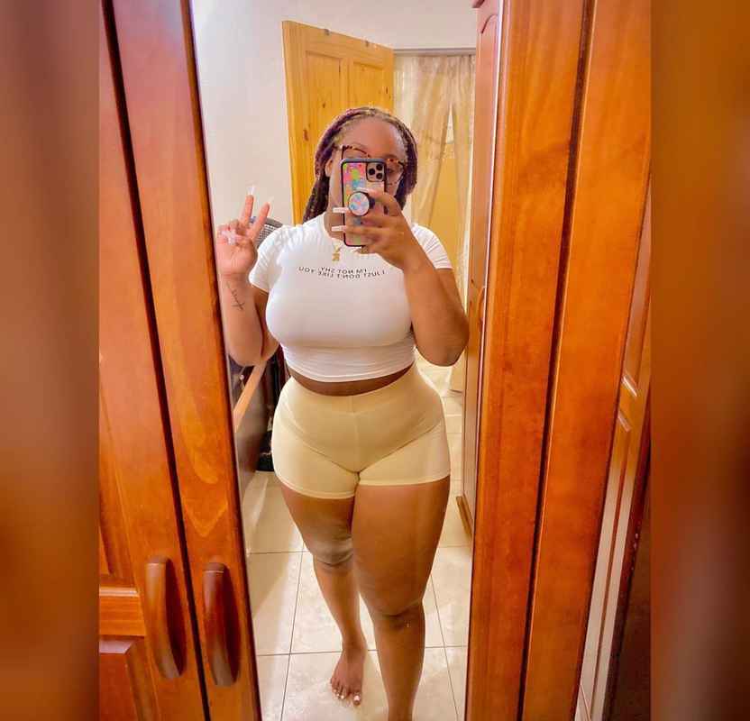 Nadine - outcall available