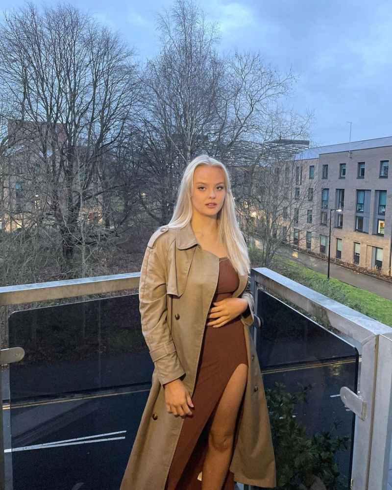 Elsie - open minded