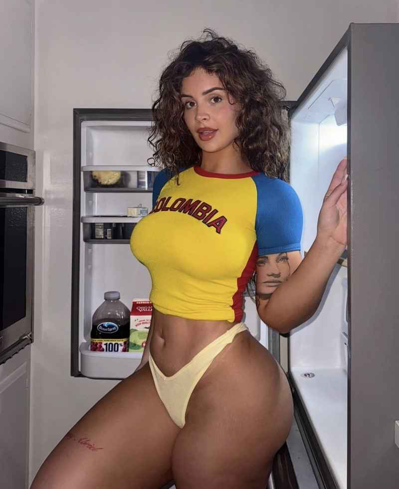 Rebecca - petite