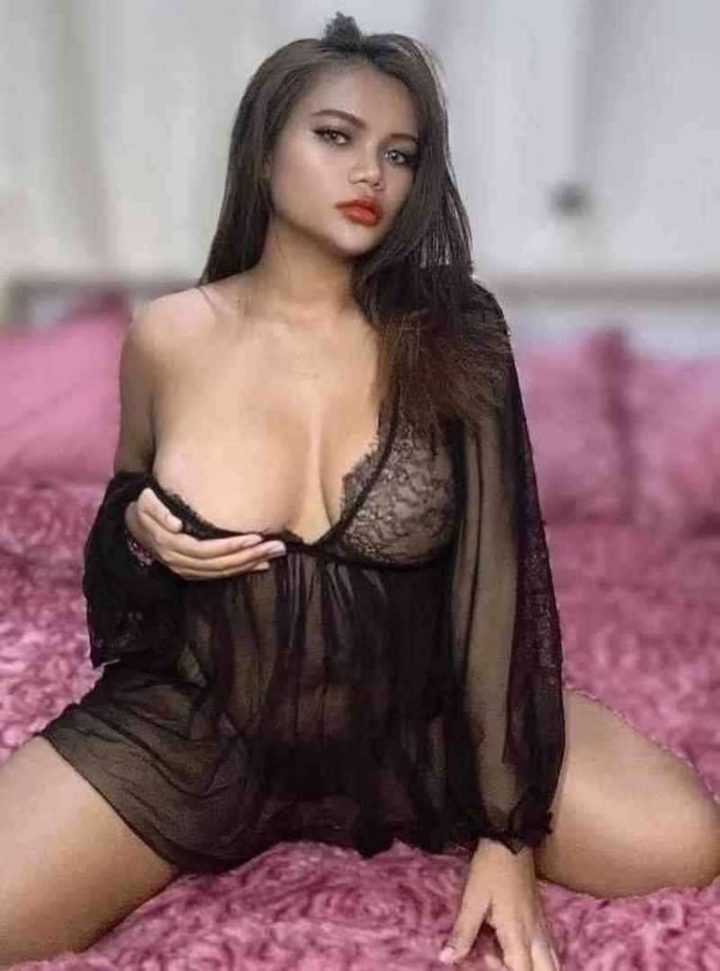 Agathe - outcall available