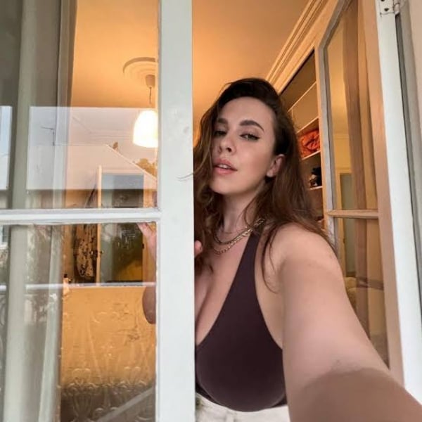 Ava - outcall available