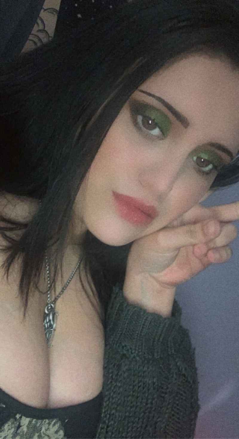 Lisa - independent companion