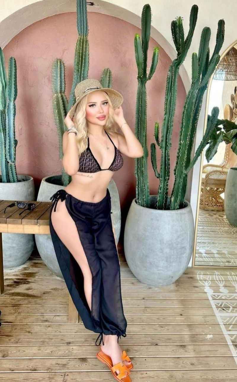Therese - curvy