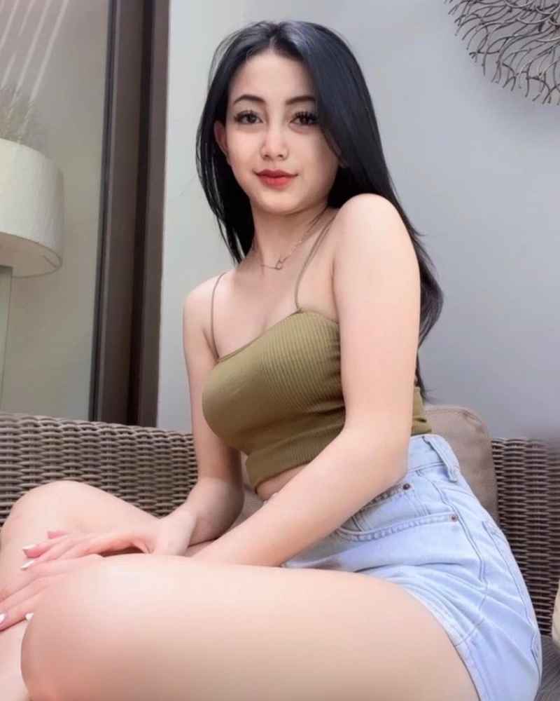 Julie - high class