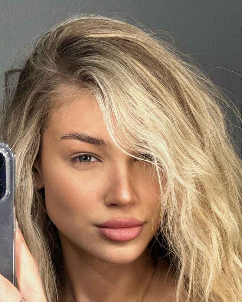 Noreen - mature companion