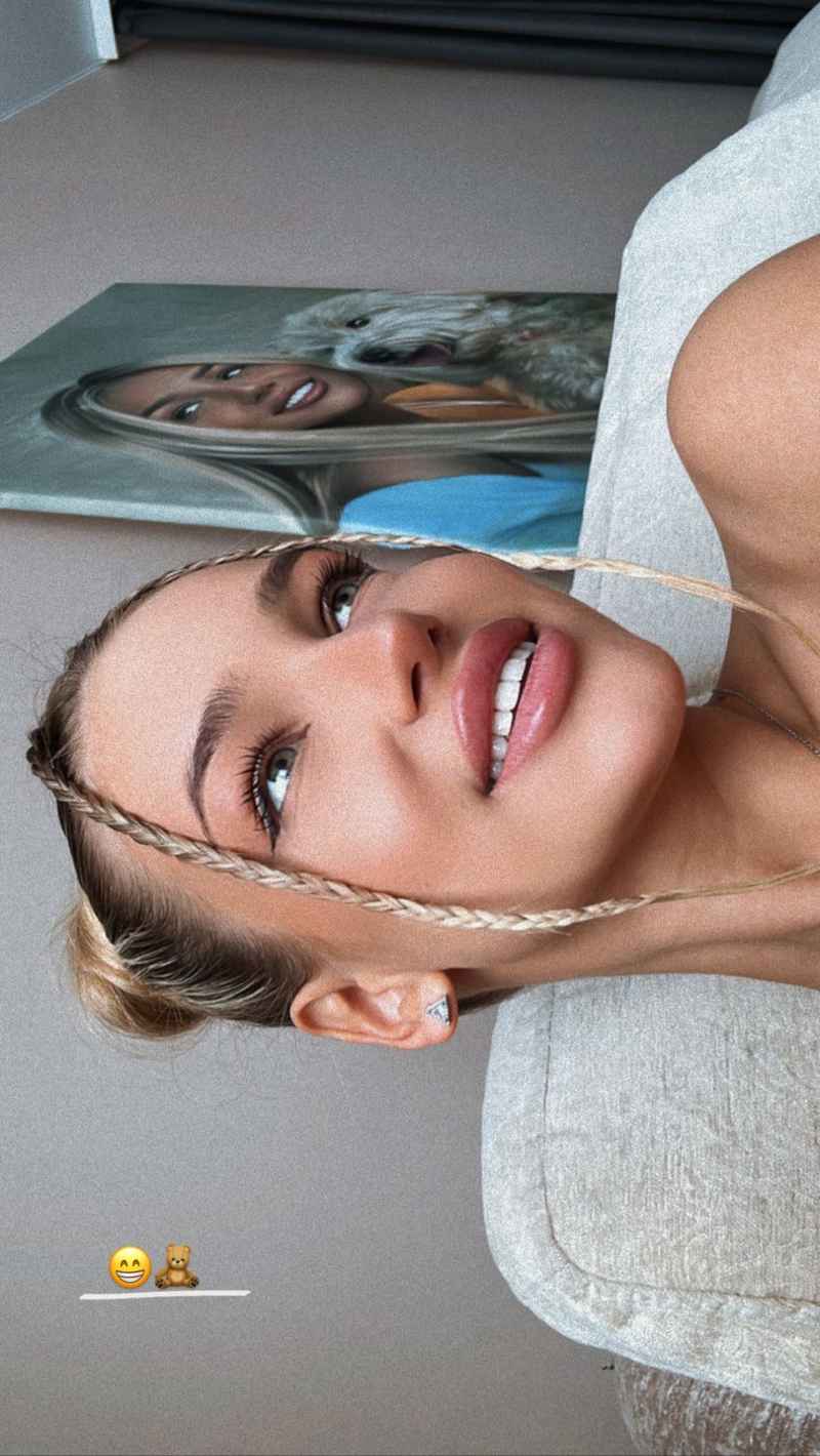 Eloise - new in town