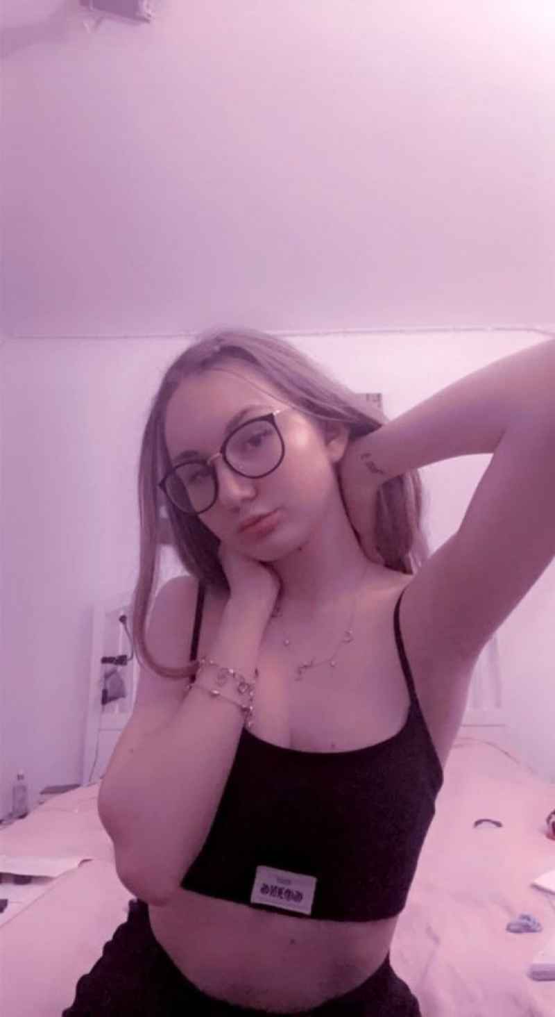 Angeline - outcall available