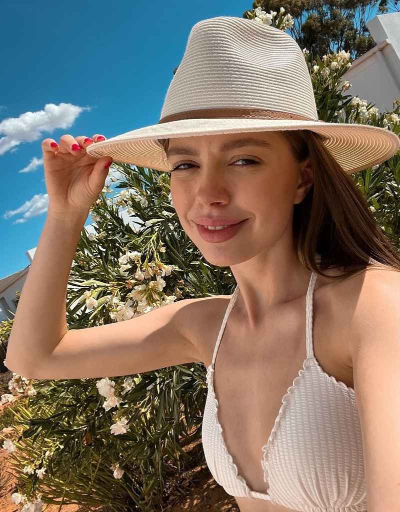 Theresa - outcall available