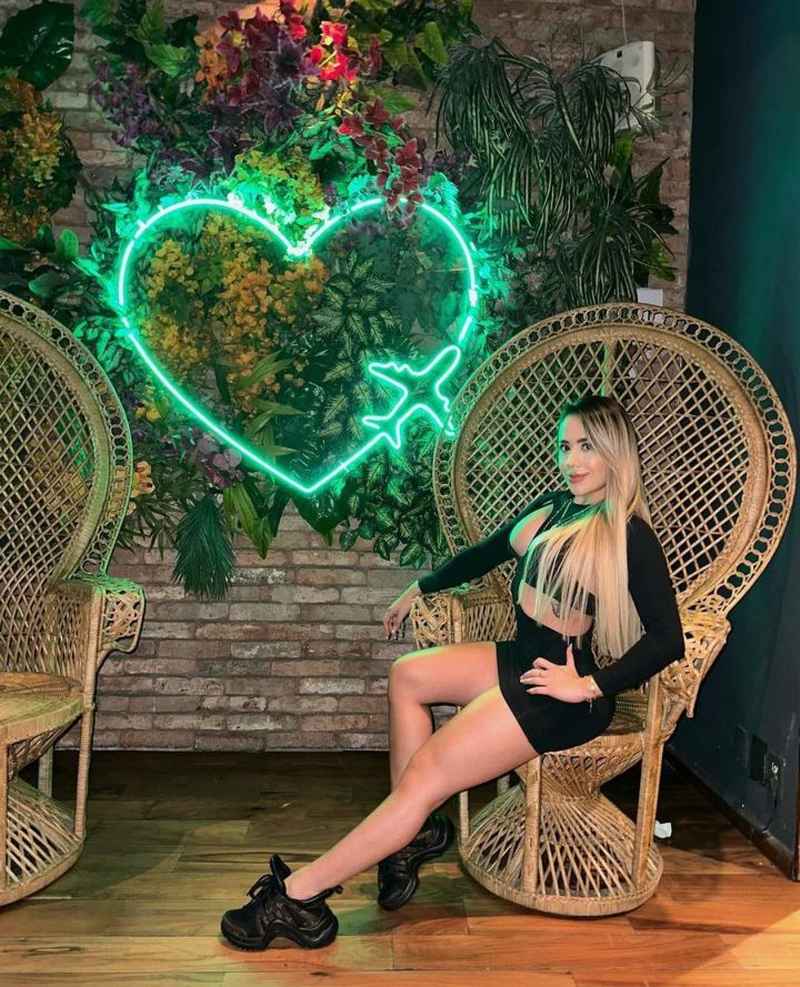 Niamh - open minded