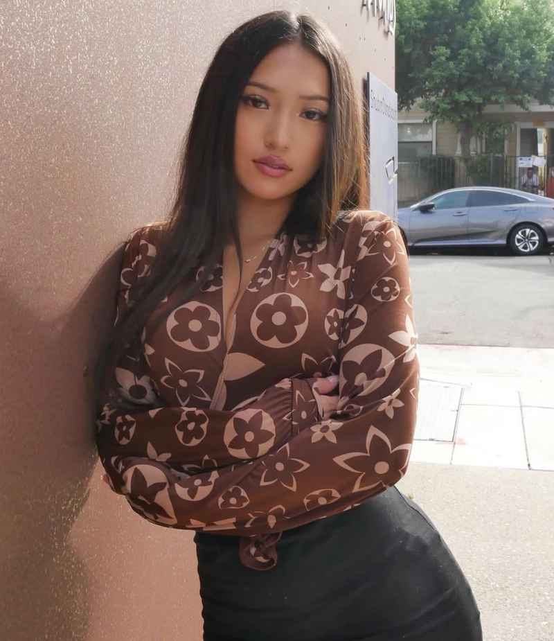Jody - outcall available
