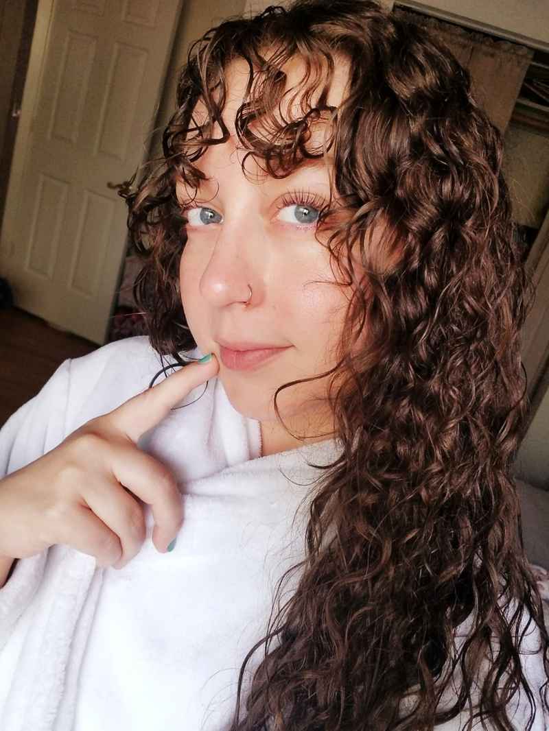 Elodie - independent companion