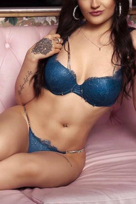 Delphine - new in town