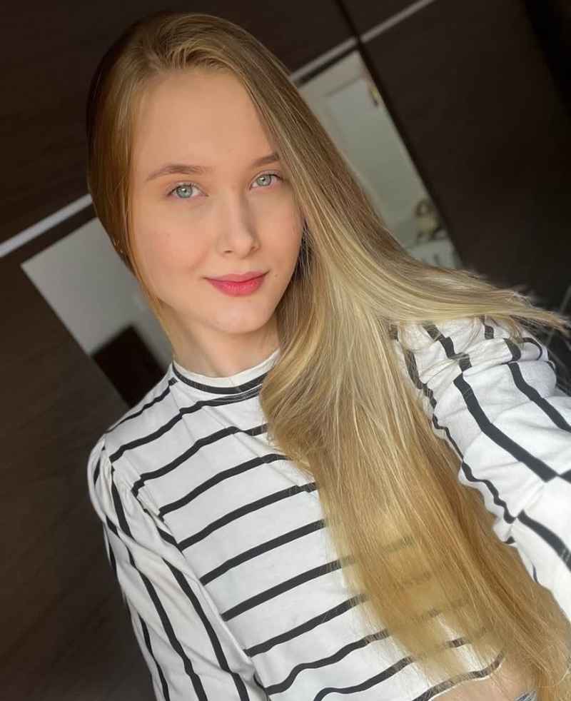 Stella - outcall available