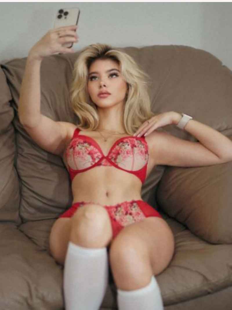 Fanny - outcall available