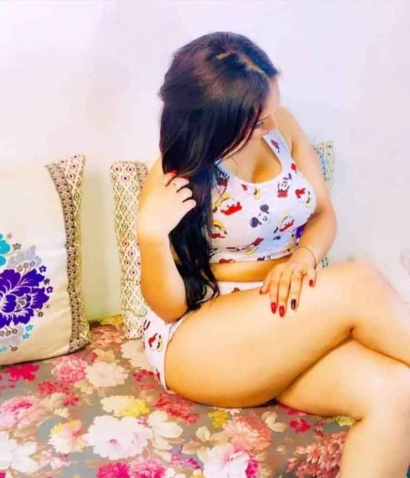 Linda - curvy