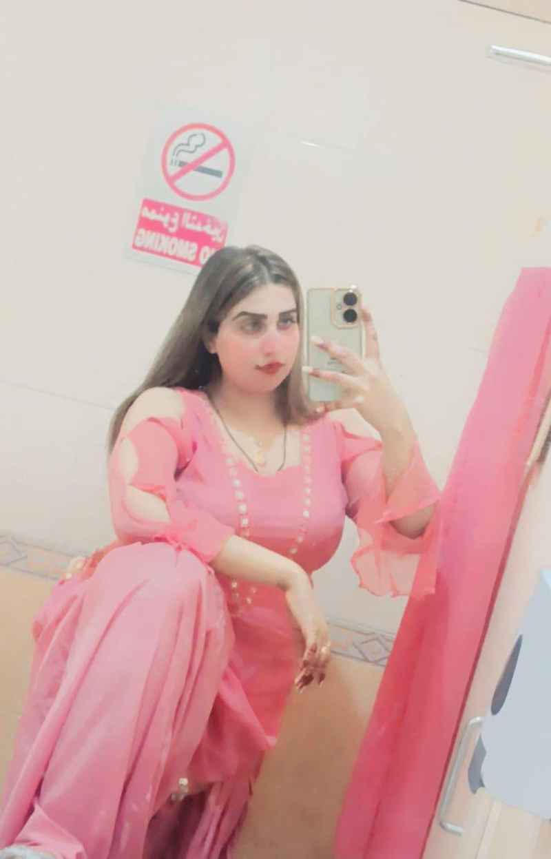 Deirdre - outcall available