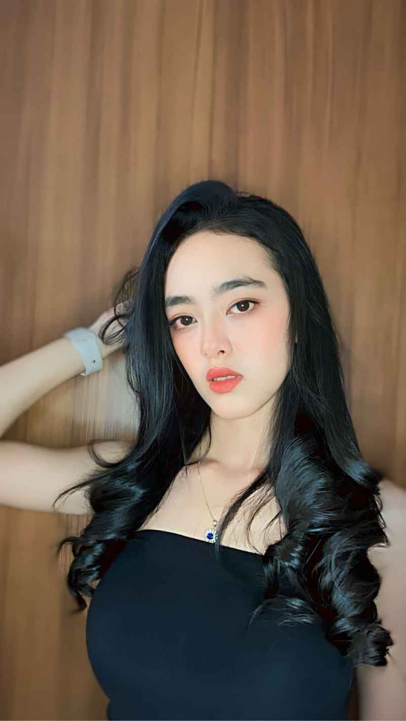 Rosemarie - open minded