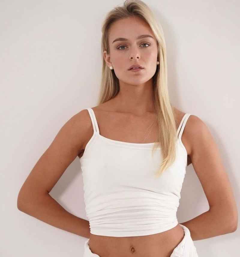Jessica - blonde