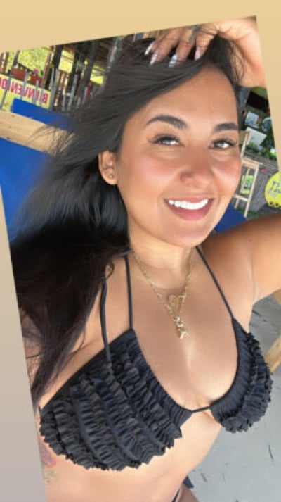 Noemie - curvy