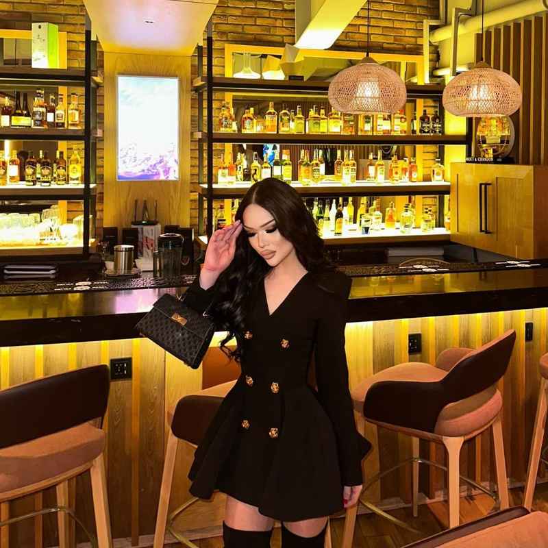 Eloise - local girl