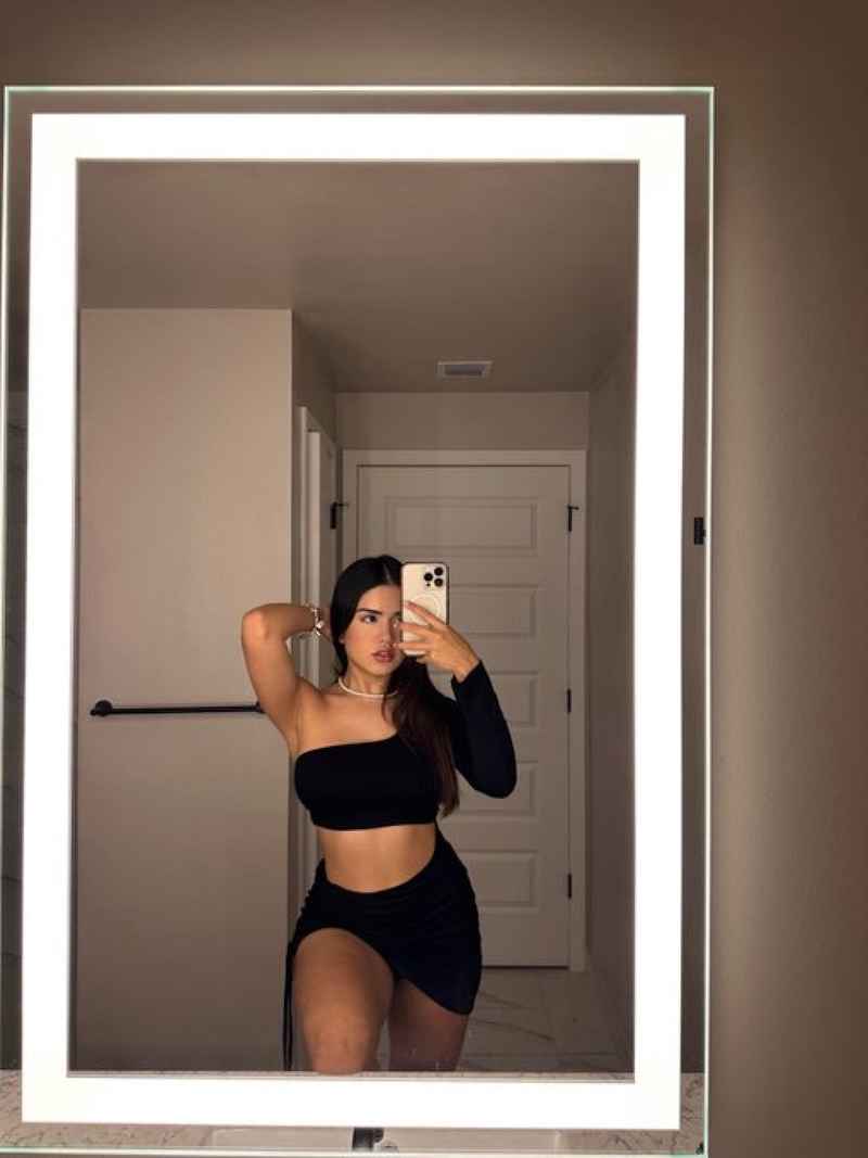 Makayla - touring