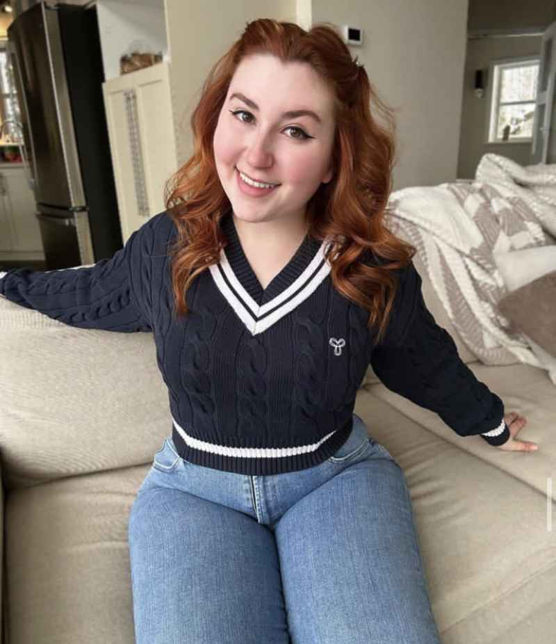 Emma - brunette