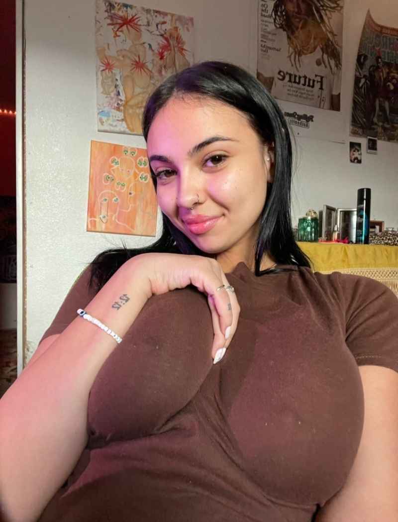Melissa - local girl