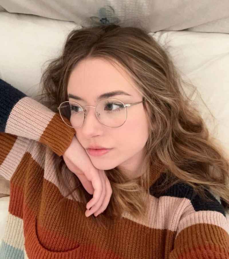 Arlene - independent companion