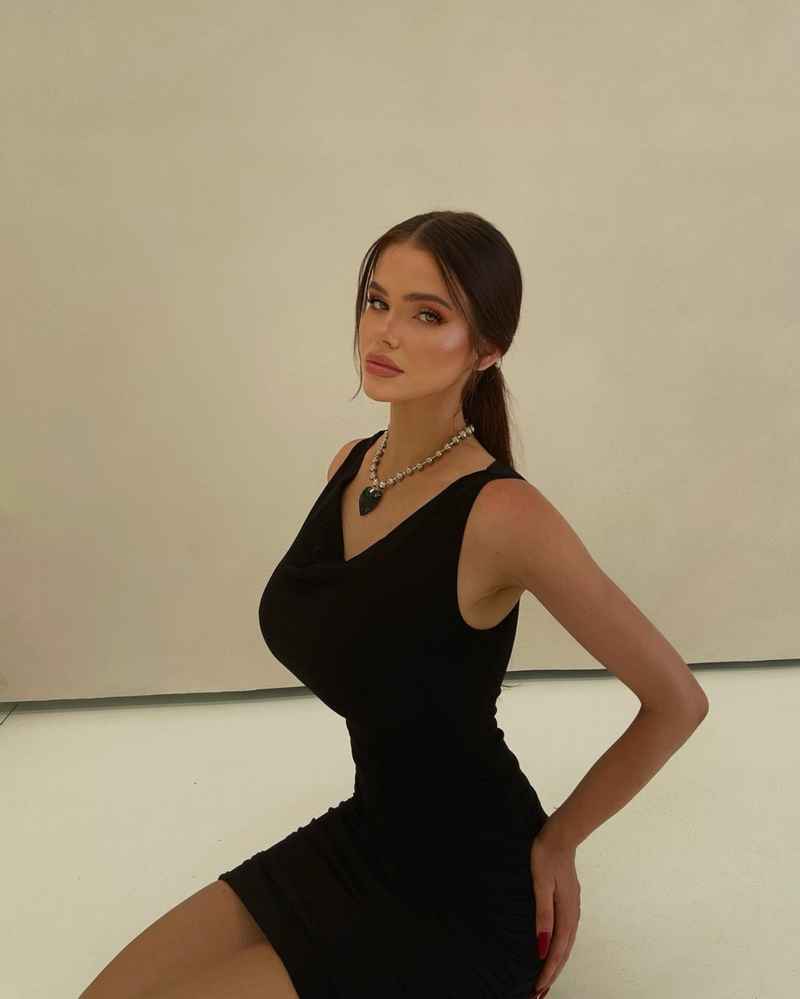 Colleen - independent companion