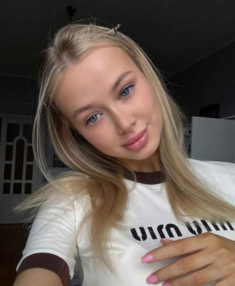 Suzanne - party girl