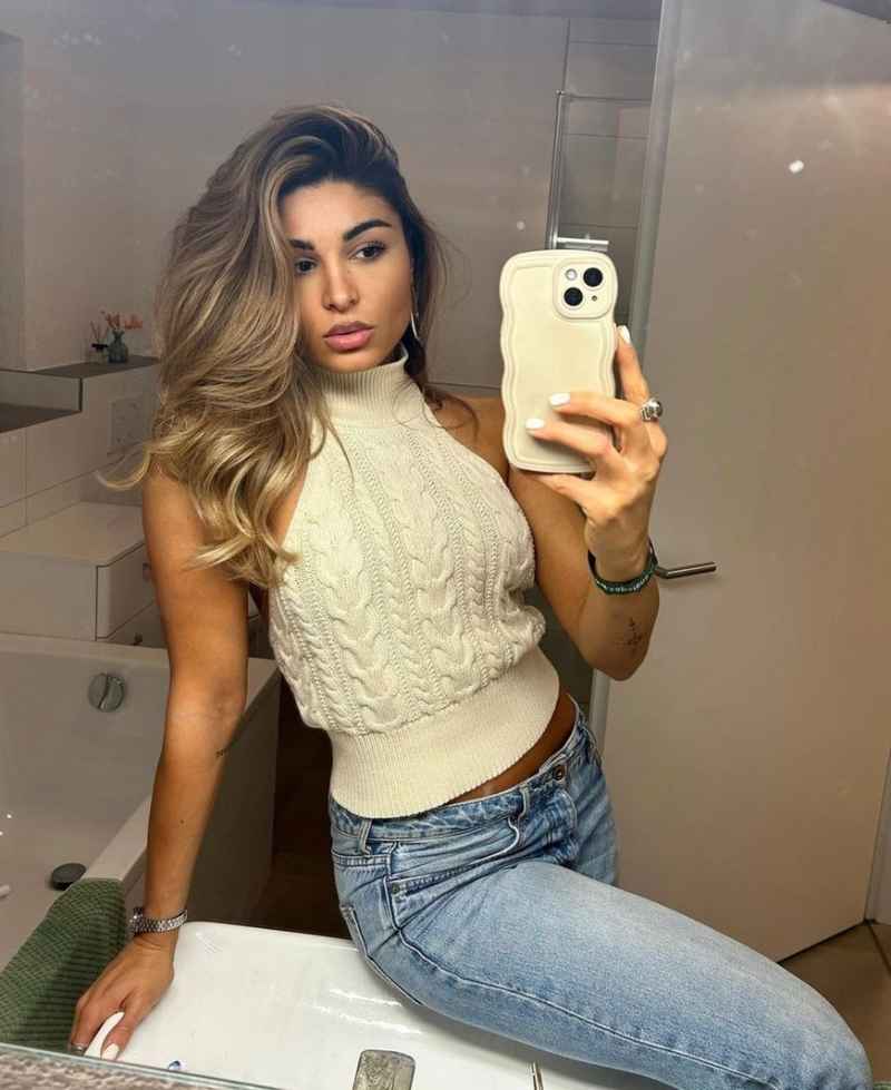 Annette - new in town