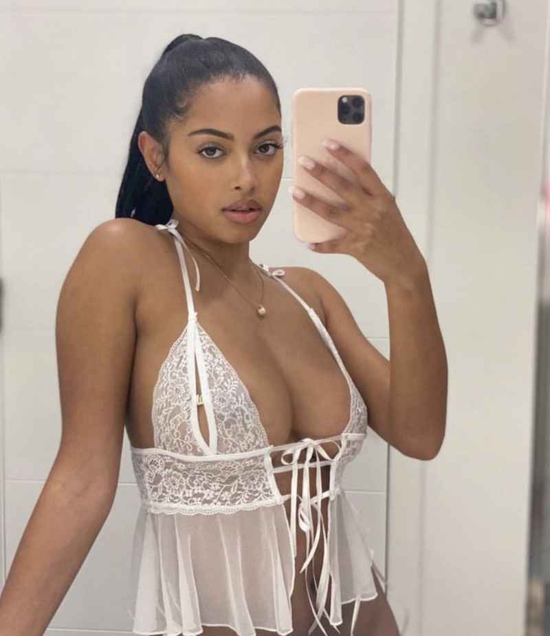 Stacy - brunette