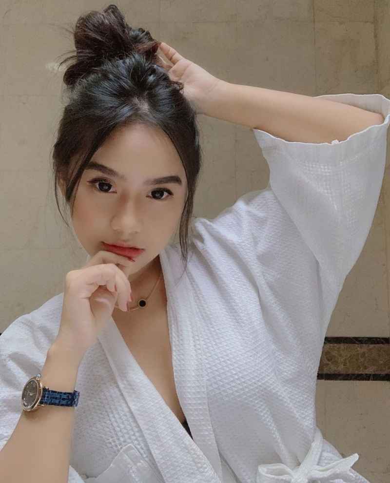 Yvonne - incall tonight
