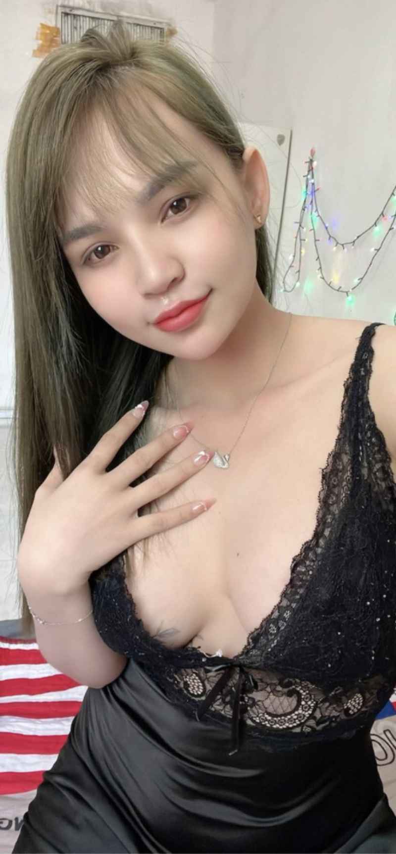 Rebecca - mature companion