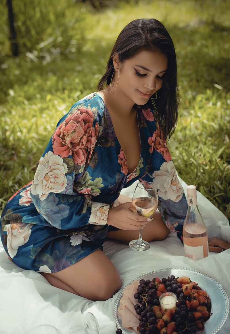 Esme - mature companion