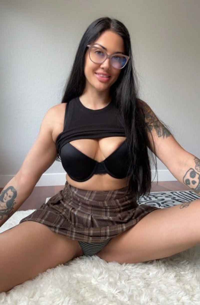 Blanche - brunette