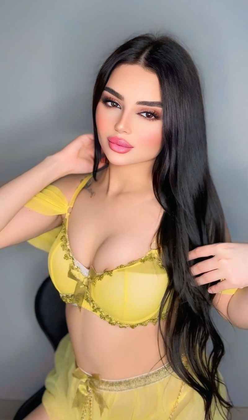 Lea - outcall available