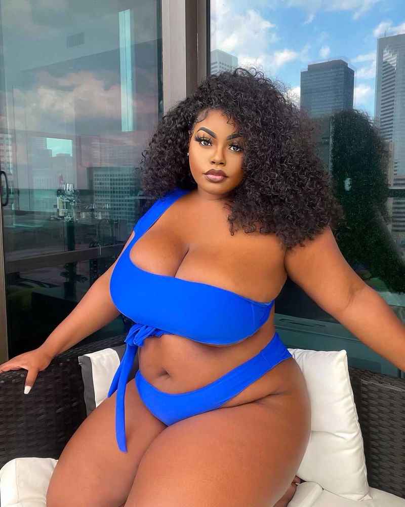 Makayla - new in town