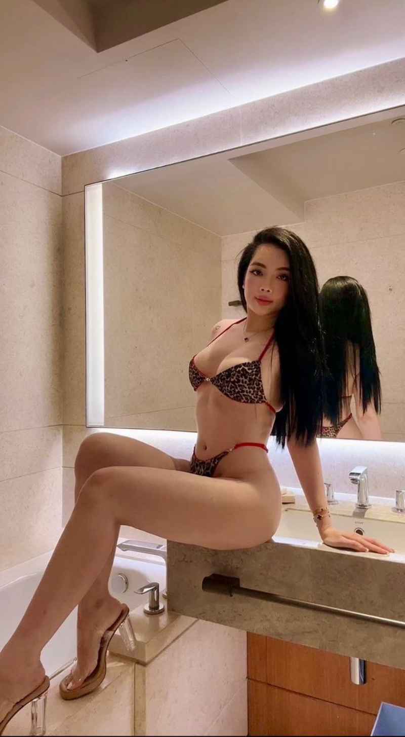 Francoise - touring