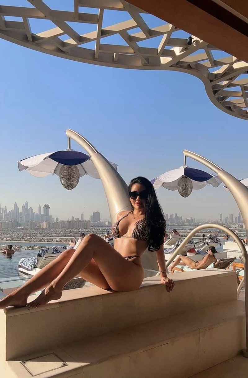 Yvonne - mature companion