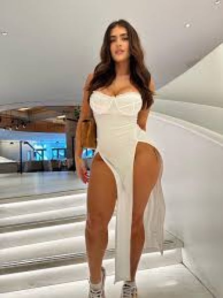 Talia - new in town