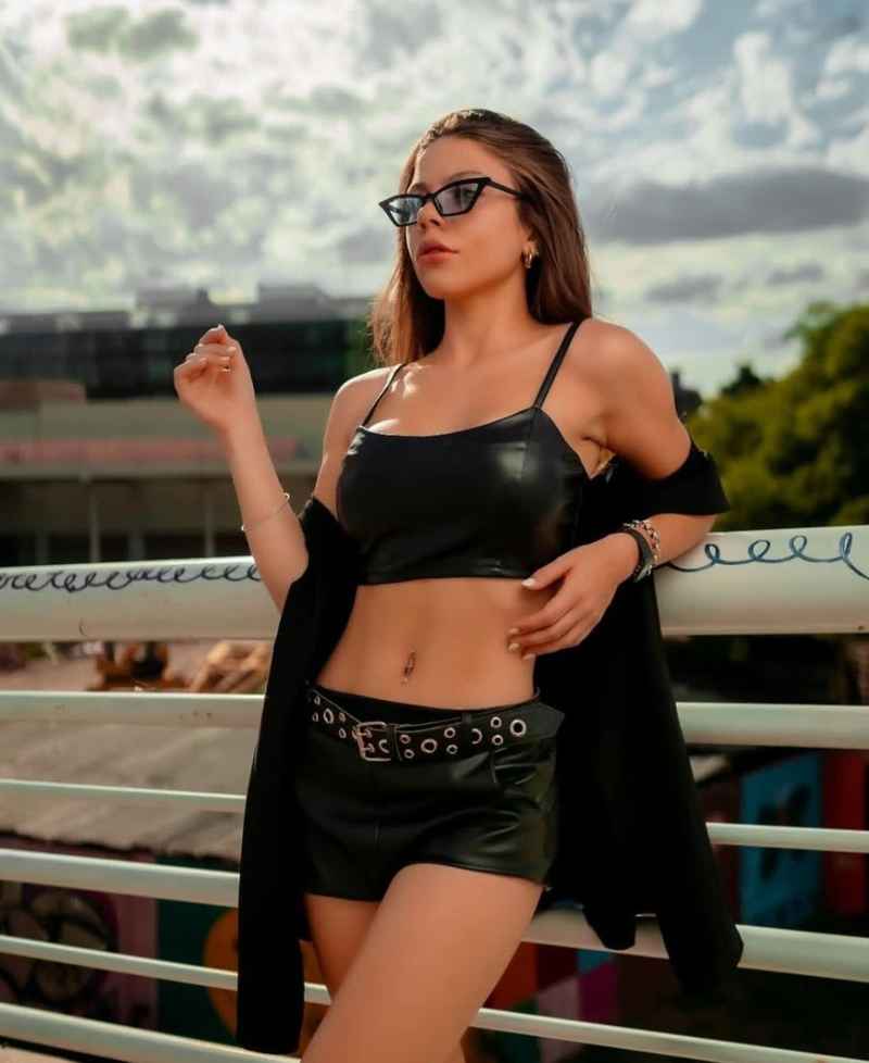 Zelie - discreet meetings