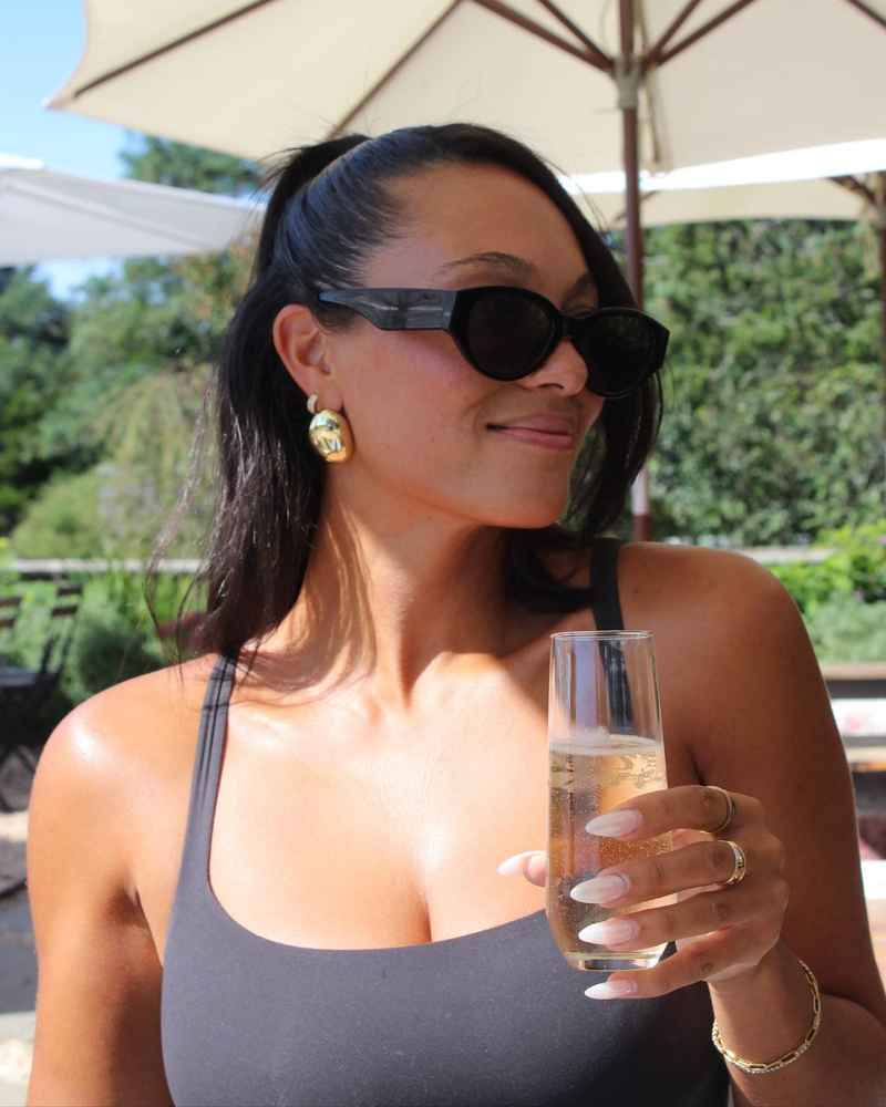 Mia - high class